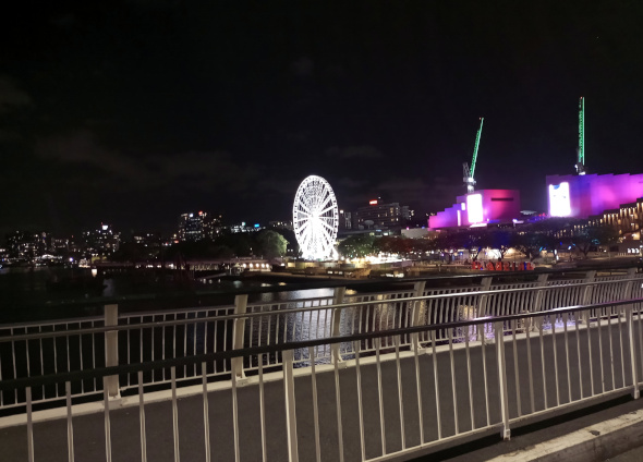 Wheel of Brisbane Victoria Bridge night cycling